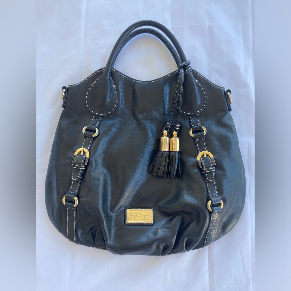 BADGLEY MISCHKA BLACK LEATHER BAG WITH GOLD TONED HARDWARE & BRANDING EUC Clean